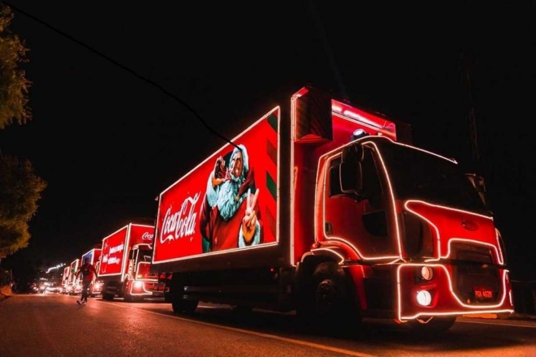 Vem A A Tradicional Caravana Iluminada Da Coca Cola Confira A