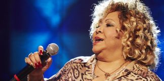 Alcione, Joelma e Filhos de Gandhi no Réveillon da Esplanada