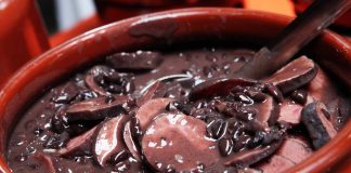 Prato tradicional do Piantella com formato especial neste Carnaval