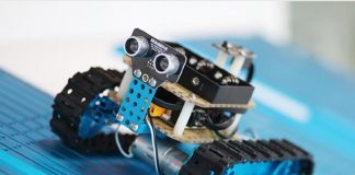 Robôs invadem a Páscoa do JK Shopping