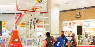 Competição de basquete no JK Shopping