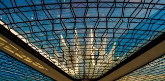 Exposição de Bento Viana revela cores, traços e detalhes da cidade