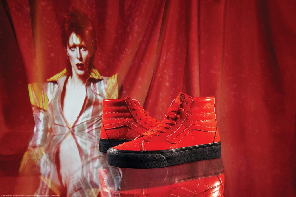 Vans presta homenagem ao legado de David Bowie com coleção limitada