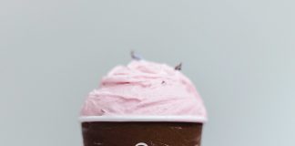 Chocolate rubi é um dos sabores de abril da Bacio di Latte