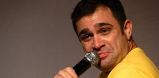 Novo show de Evandro Santo estreia neste final de semana