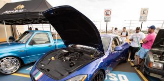 Encontro de Carros Modificados agita o JK Shopping