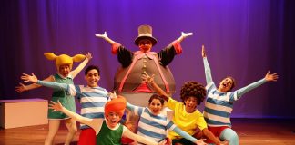 Espetáculo estimula crianças a brincarem fora do mundo digital