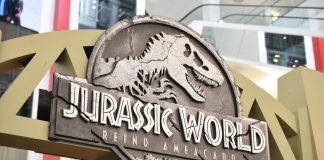 Crianças voltam ao tempo jurássico durante as férias no Taguatinga Shopping