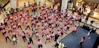 Programação fitness para mulheres no JK Shopping