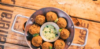 Primo Pobre inaugura na Asa Norte