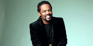 Marca brasiliense Sambar & Love traz show inédito de Xande de Pilares