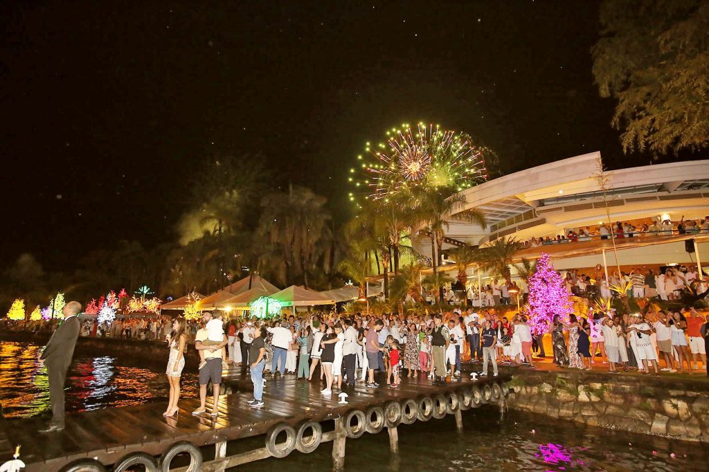 O Réveillon do BierFass Lago é um dos mais badalados da cidade