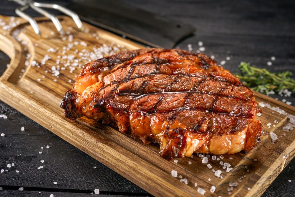 Estação do Fogo, o espaço para as carnes especiais do Primeiro Bar