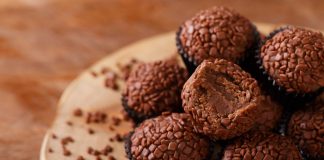 Já comeu brigadeiro de casca de banana? Saiba como aproveitar as cascas de frutas