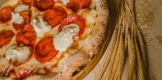 Pizza artesanal e gourmet, saiba a diferença entre elas