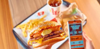 Burger King lança Mega Stacker com muçarela empanada