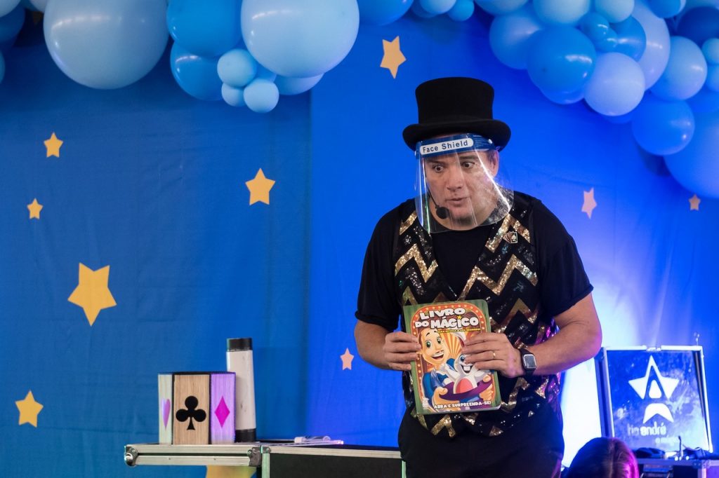 Show de mágica e teatro no Pátio aos finais de semana