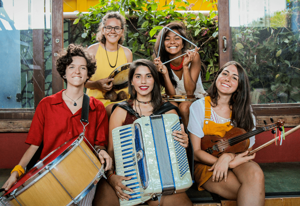 As Fulô do Cerrado se apresentam no Sextas Musicais