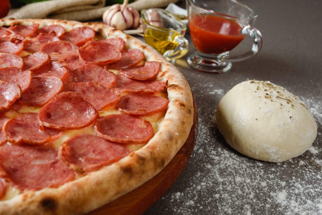 Pizza Cesar oferece brotinho a R$ 9,99 nesta sexta-feira