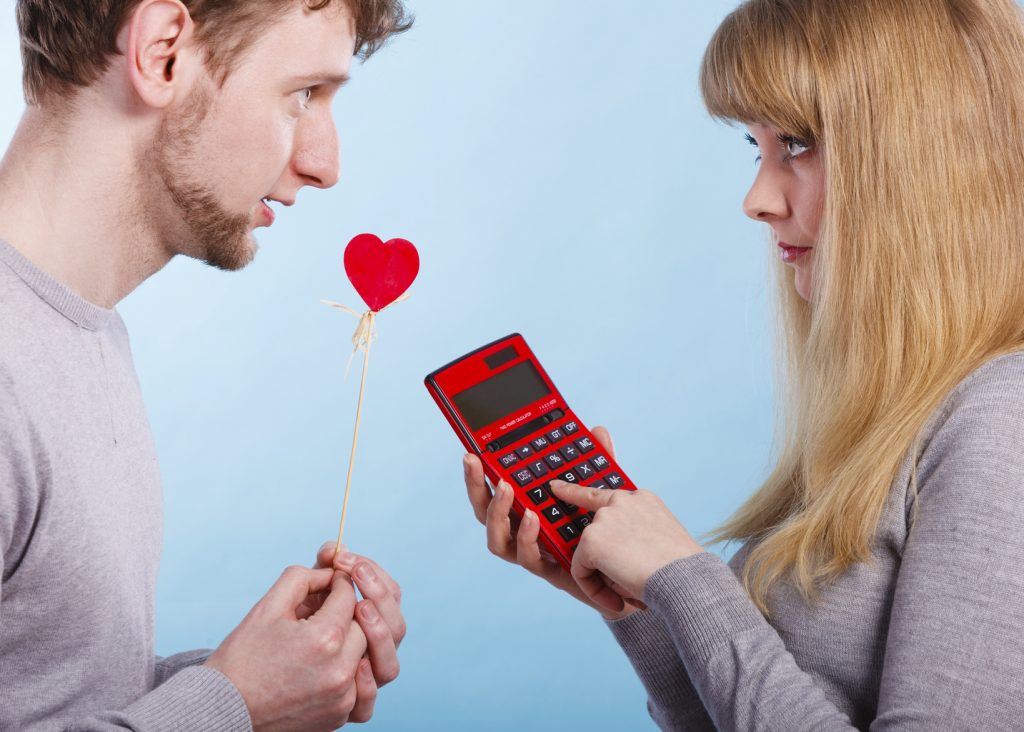 Dia dos Namorados: 8 dicas que evitam discussões por dinheiro entre o casal