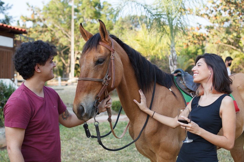Rancho Canabrava promove degustação de vinhos artesanais ao ar livre