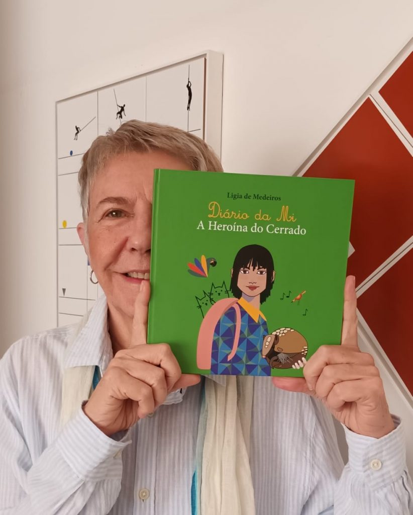 Lígia de Medeiros lança novo livro na Fundação Athos Bulcão