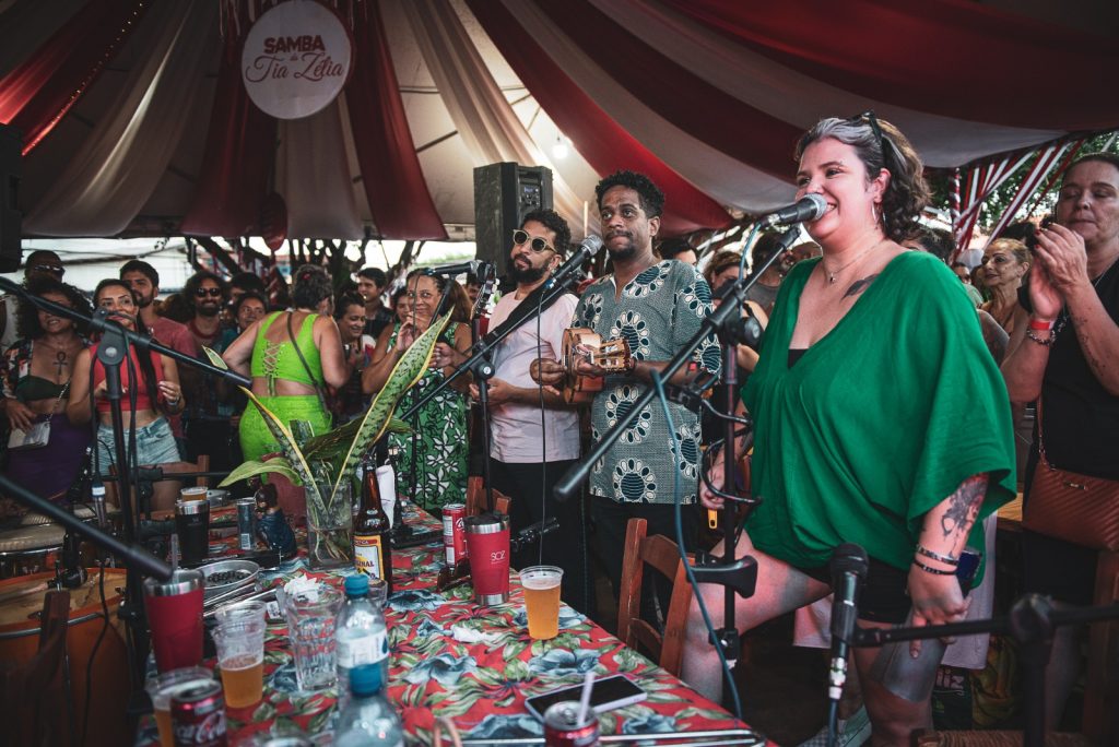 Samba da Tia Zélia celebra o Dia do Samba no Espaço Cultural Renato Russo