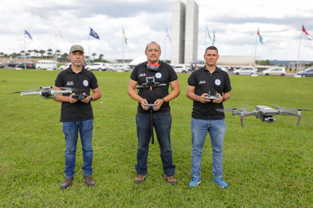 Drones vão reforçar o policiamento de blocos durante o Carnaval