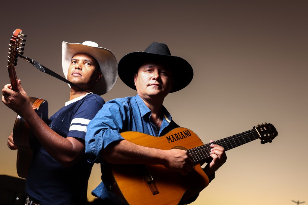 Projeto reúne artistas para celebrar a viola caipira raiz na Torre de TV