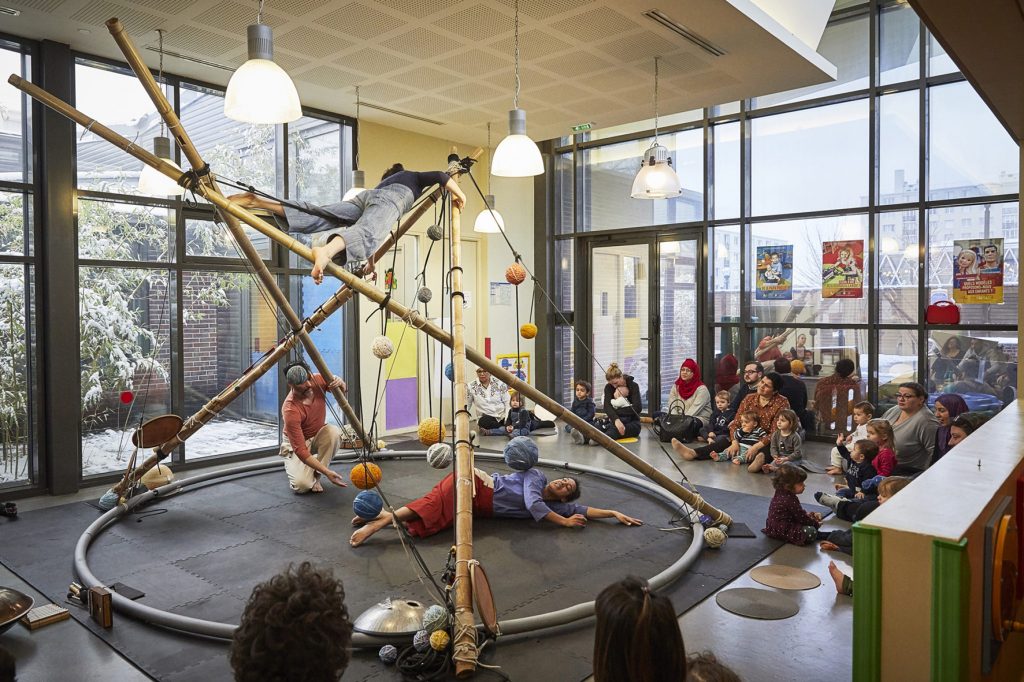 Festival ocupa o Panteão da Pátria com teatro para bebês