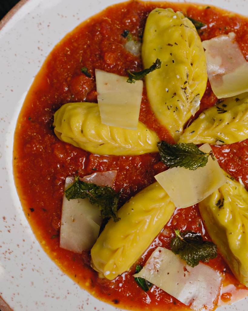 Cantucci leva os clientes para uma viagem gastronômica pelas Regiões da Itália