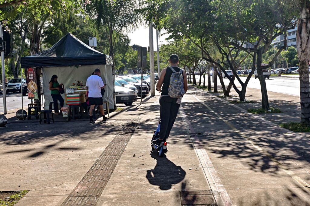 Hospital de Base atendeu 11 pacientes acidentados em patinetes elétricos durante abril