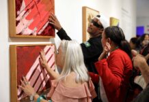 Museu Nacional da República recebe exposição de 17 quadros táteis