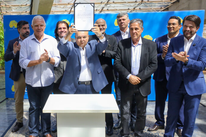 55155575442_811e344210_k