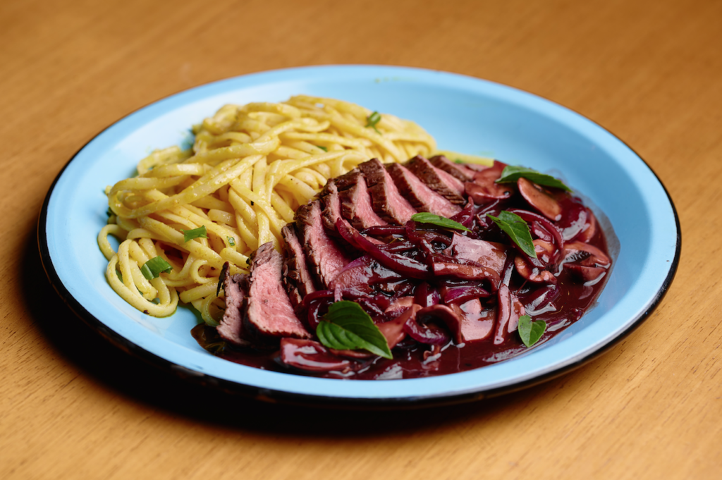 Segue até maio o festival do Mané Mercado que homenageia restaurantes icônicos da cidade