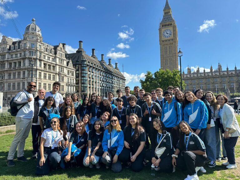 Programa “Pontes para o Mundo” oferece 400 vagas de intercâmbio em inglês, espanhol e francês