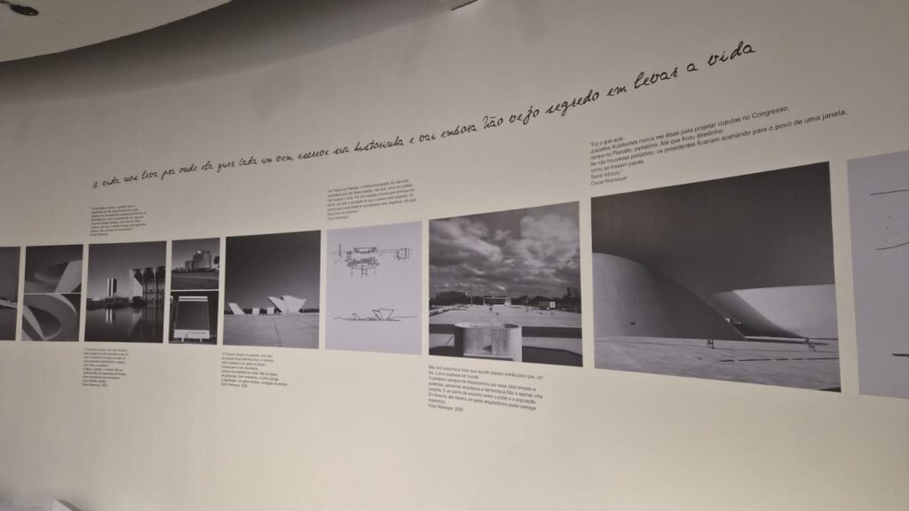 Exposição reúne projetos históricos e inéditos de Oscar Niemeyer